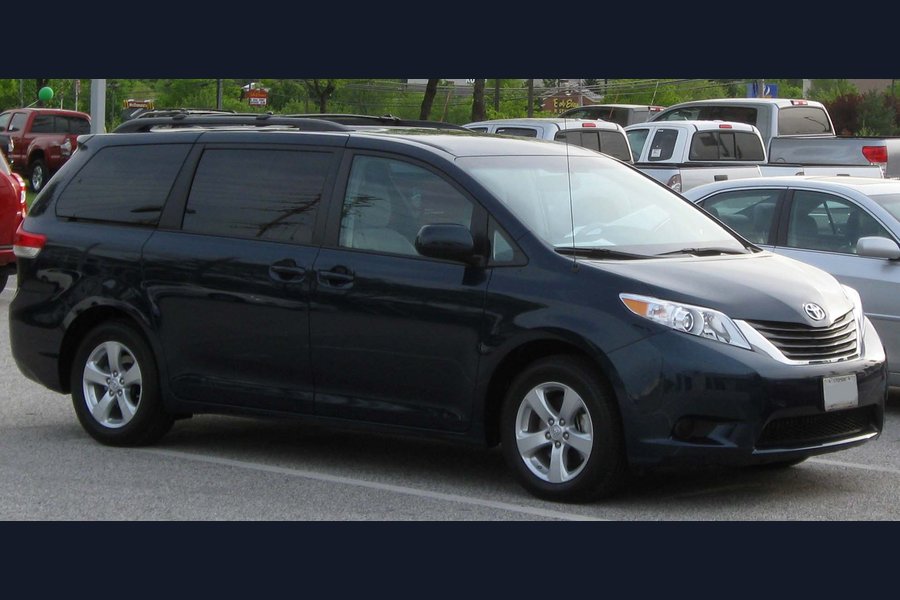 Toyota Sienna AWD (2011)